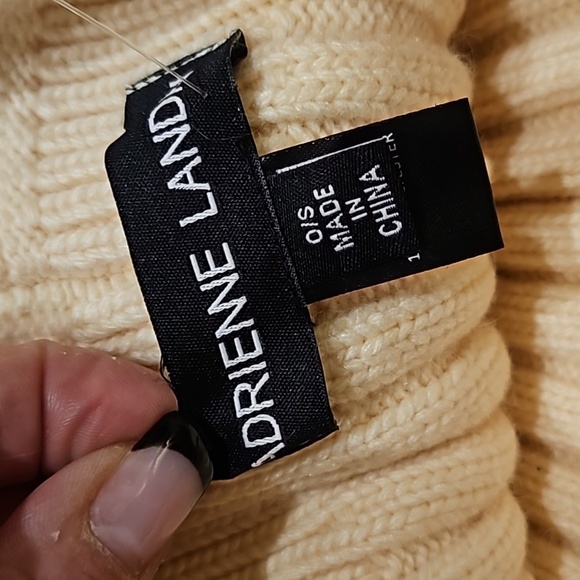 Adrienne Landau Hat - Picture 10 of 12